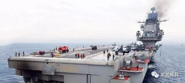 这次不再是美国，又一艘8万吨核航母被公开，世