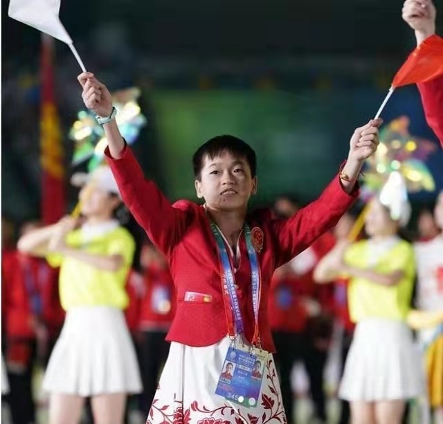 全红婵太红了！热度碾压苏炳添朱婷，她已成为中国体坛的流量之王