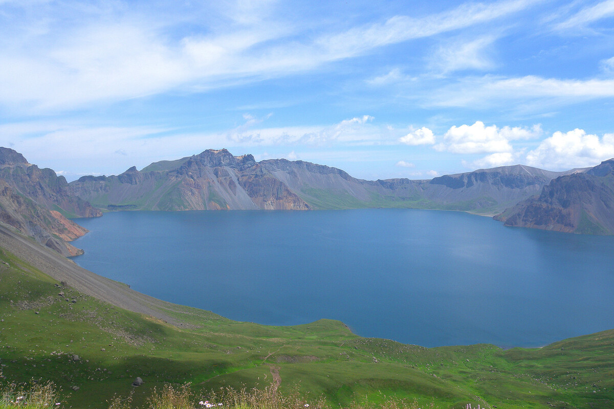 中国五个湖的中国之最，你知道中国最深的湖是哪个吗？