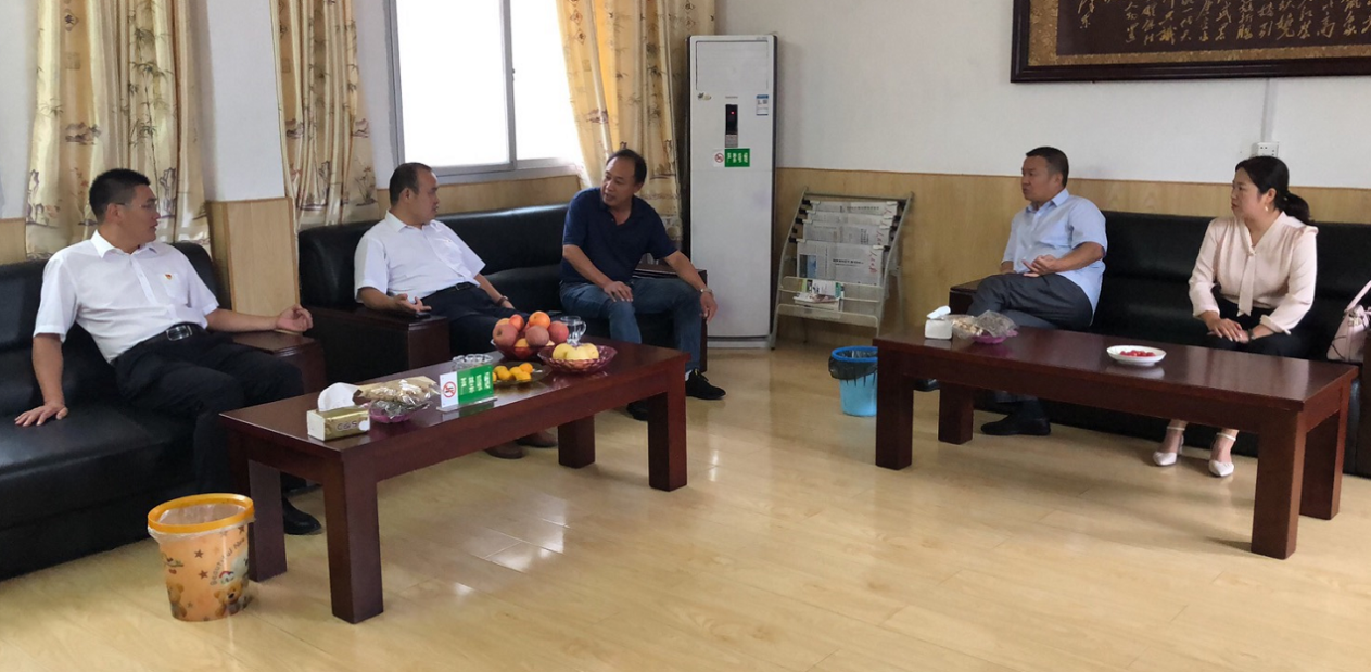 教育扶贫|西峡县军马河镇：教师节慰问助推教育扶贫