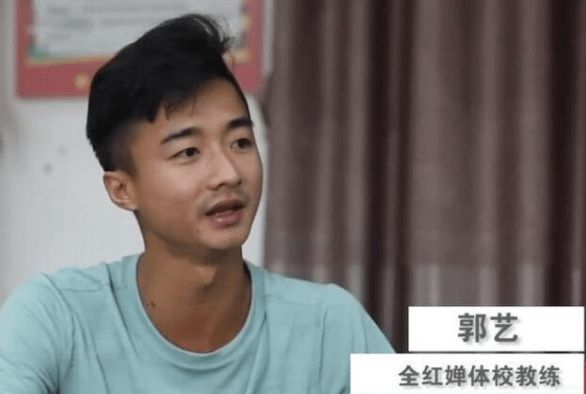 情同父女！全红婵奥运前落泪，只因恩师为她理发，离别时叮嘱3点