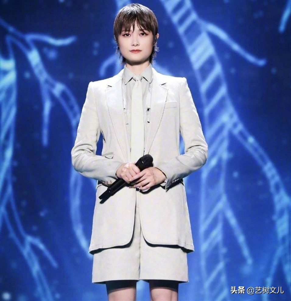 赵粤才是男观众要的“中性风”，刘雨昕和刘梦