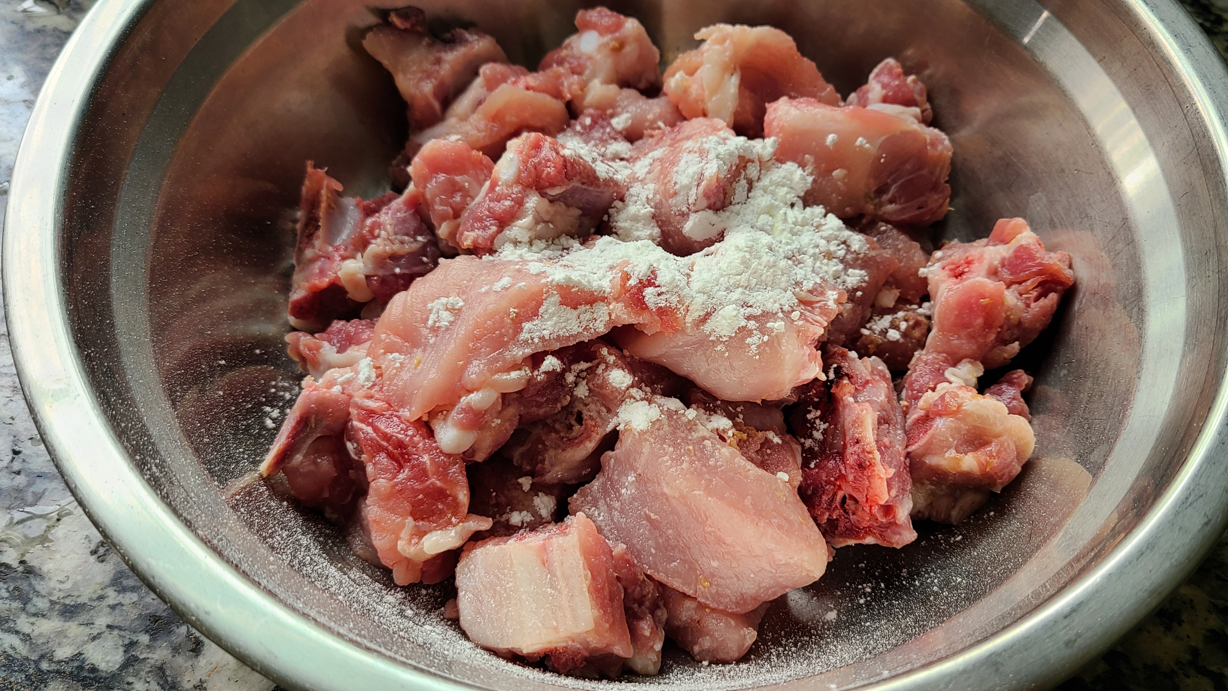 廣東人這樣做排骨太香了，營養好吃味道濃，家常做法又簡單