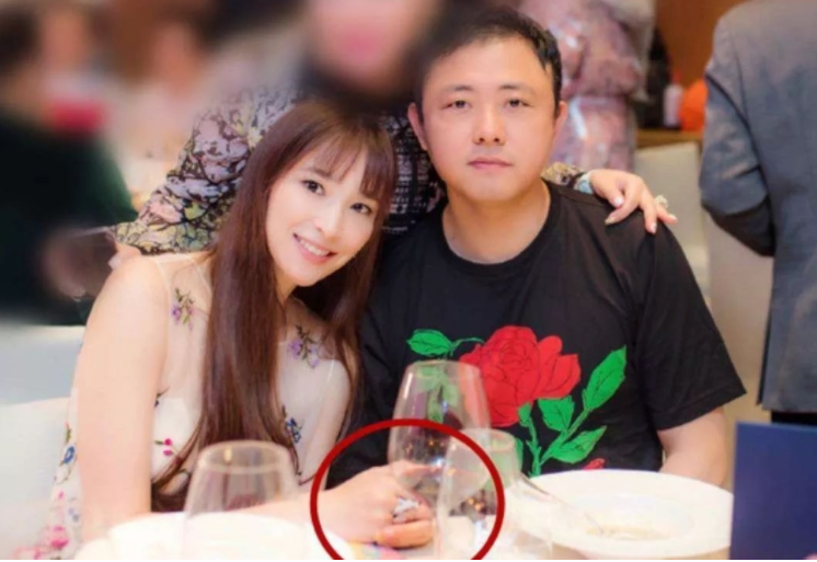 豪门梦碎的五大女星：恋爱时有多风光，之后就有多落魄
