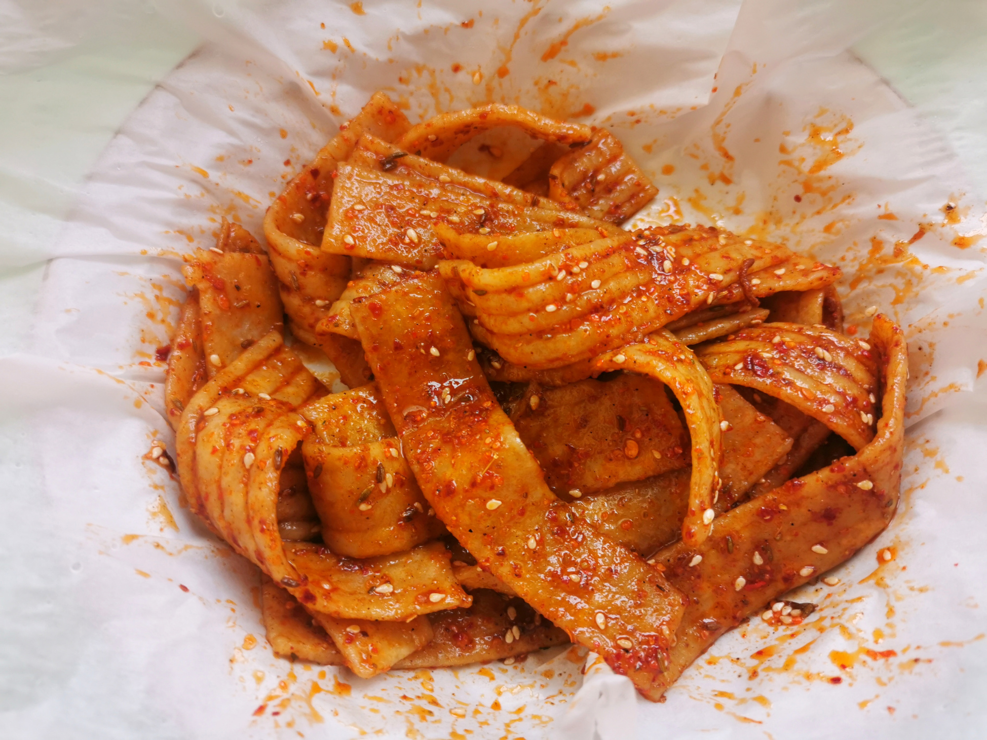 剩米飯別只會蛋炒飯，用來做辣條，香辣勁道，沒有添加劑乾淨衛生