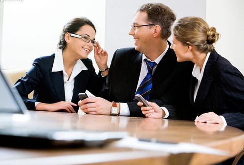 同事背后说我坏话，导致很多人疏离我，聪明人