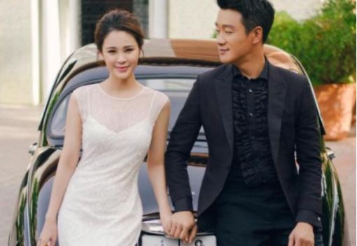 他娶了自己老师，出道至今无绯闻，如今儿女双