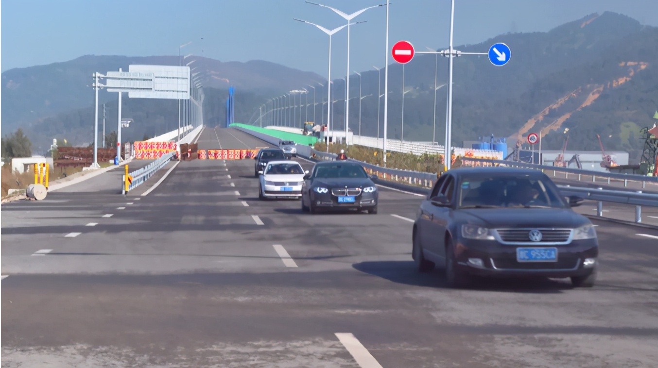 鳌江五桥通过交工验收