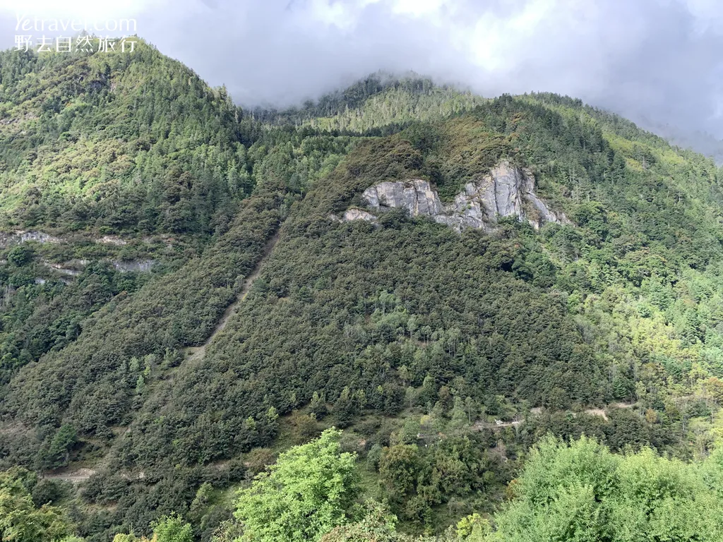 雨崩秘境 – 尼农大峡谷徒步穿越