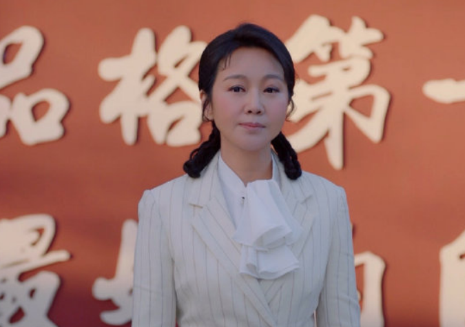 闫妮僵硬、潘粤明胖、刘涛招人烦，中年演员们到底咋了？