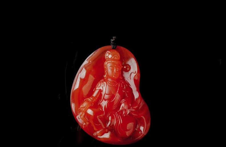 别戴金项链了，有内涵的男人都戴这5种饰品，分分钟帅出新高度！