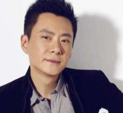 央视前一姐曹颖：为爱隐退娱乐圈，产后却得抑郁症，今现状如何？