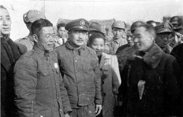 淮海战役，杜聿明被俘的真实经过：自曝身份要求见陈毅