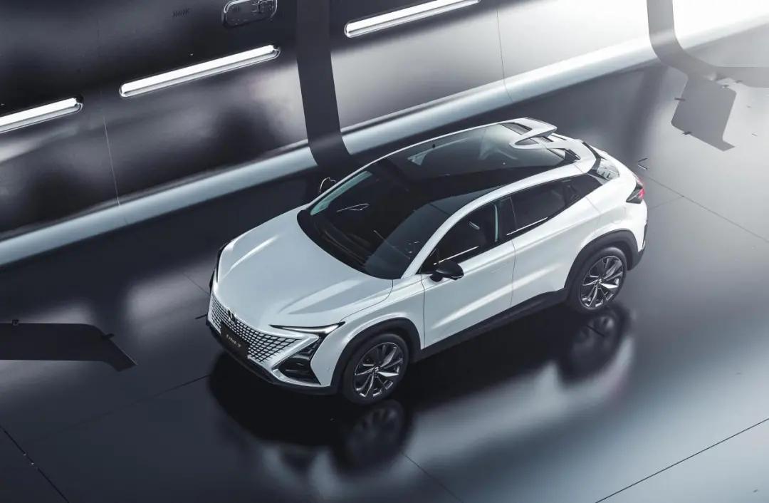 长安UNI-T的大哥UNI-K来了，还支持专属定制就等上市了