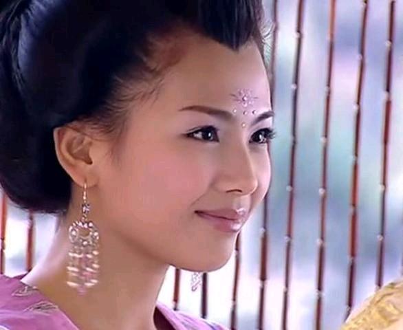 娱乐圈曾被誉为“梦中情人”的女明星都有谁？