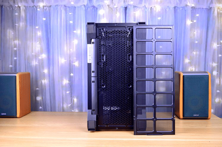 侧透机箱是主流？光污染更伤眼，Tt挑战者H8静音机箱体验