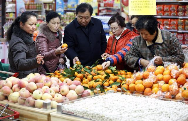 如果2008年有10万元，放到现在还值多少钱？