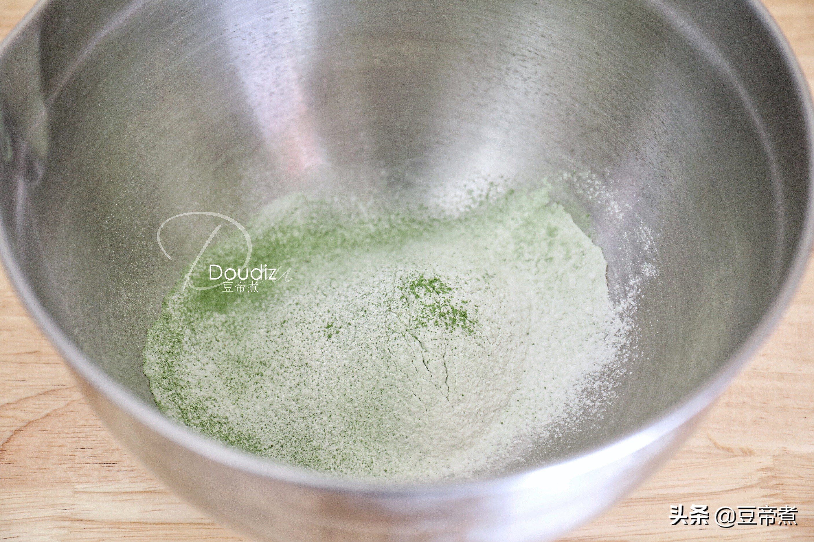 終於學會了孩子最愛吃的小蛋糕，自製衛生用料放心，實在太好吃了