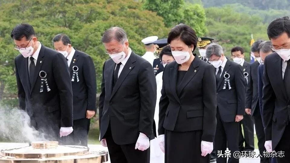 新婚之日变忌日！韩女兵领证当天因性侵案自杀，参谋总长辞职，总统公开道歉