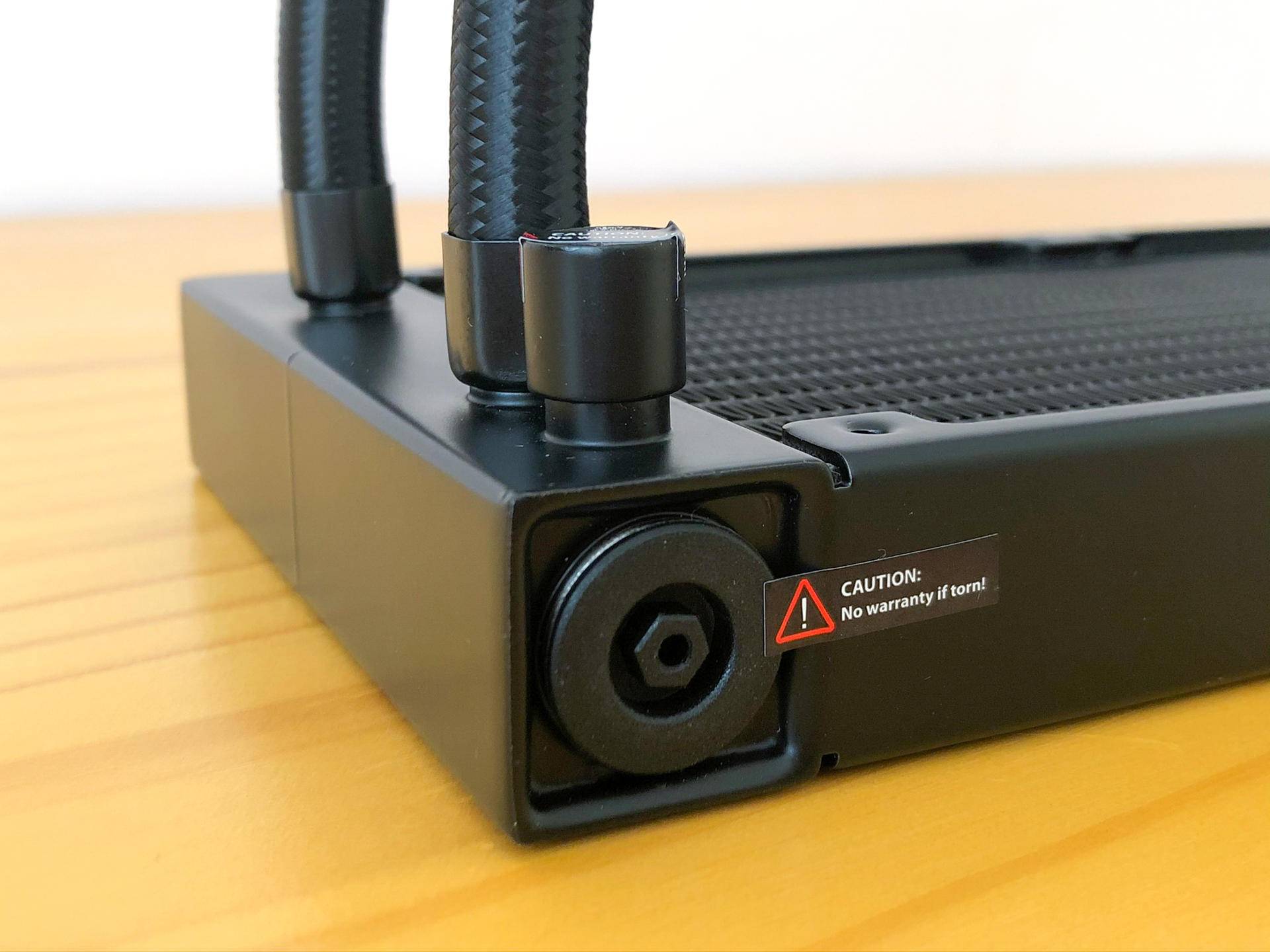 水冷能比风冷强多少？九州风神堡垒240水冷散热器体验