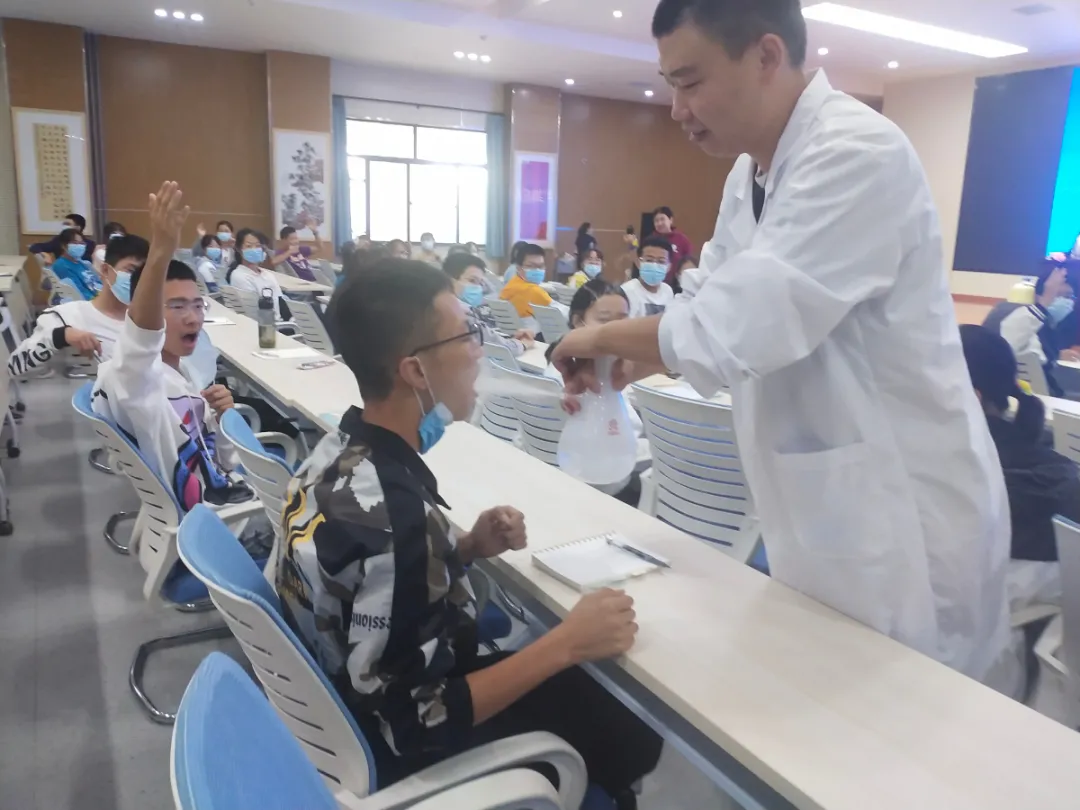 渭南市瑞泉中學(xué):2021“全國(guó)科普日”科普校園行(圖23)