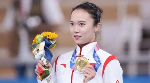 东京奥运金牌，能抠掉一层皮，阴间开幕式，被日本名导演痛批