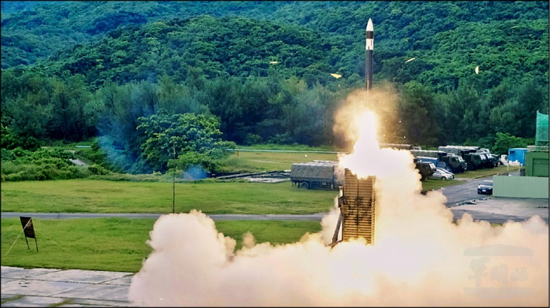 美國剛提�強化反導� 蔡當局馬上宣布增購近300枚愛國者導彈