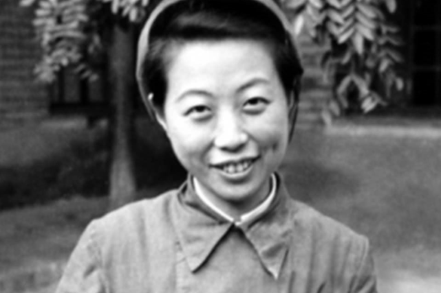 她是特工玫瑰，潜伏在蒋介石身边11年未暴露，临终遗言令人感动