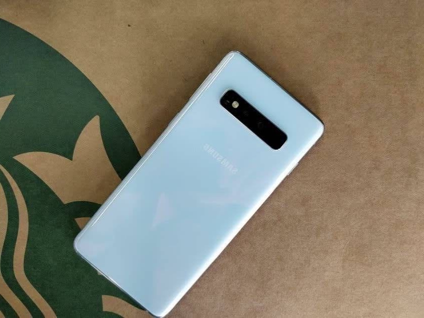 从5999跌至3699，三星AMOLED屏+IP68防水