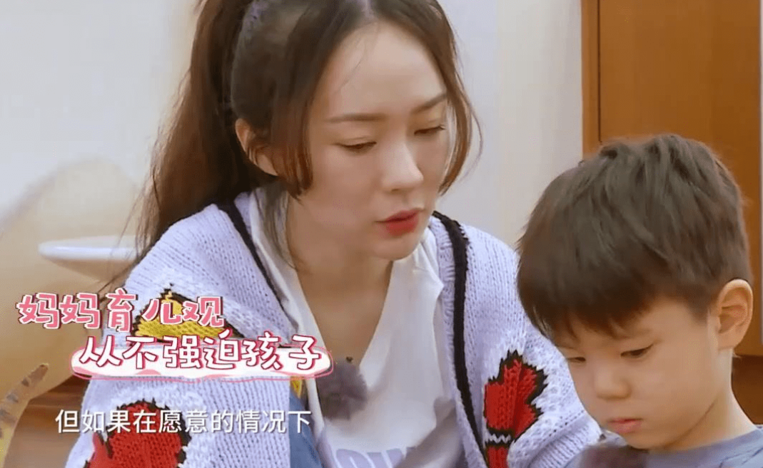 嗯哼被送外号“小李现”，李现本尊回应：以后我儿时的角色找他演