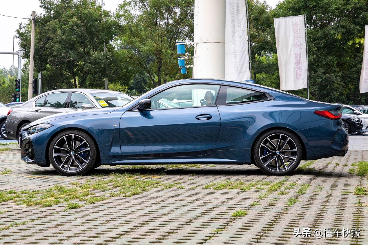 运动不止于外在，解读全新BMW 4系