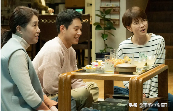papi酱人设崩塌背后，告诉我们，女权or“道德绑架”？