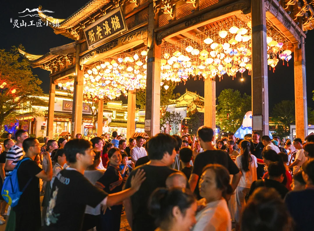 号外！江天农博城奖励徐诗晓50万元现金 翼天集团敬赠洋房一套