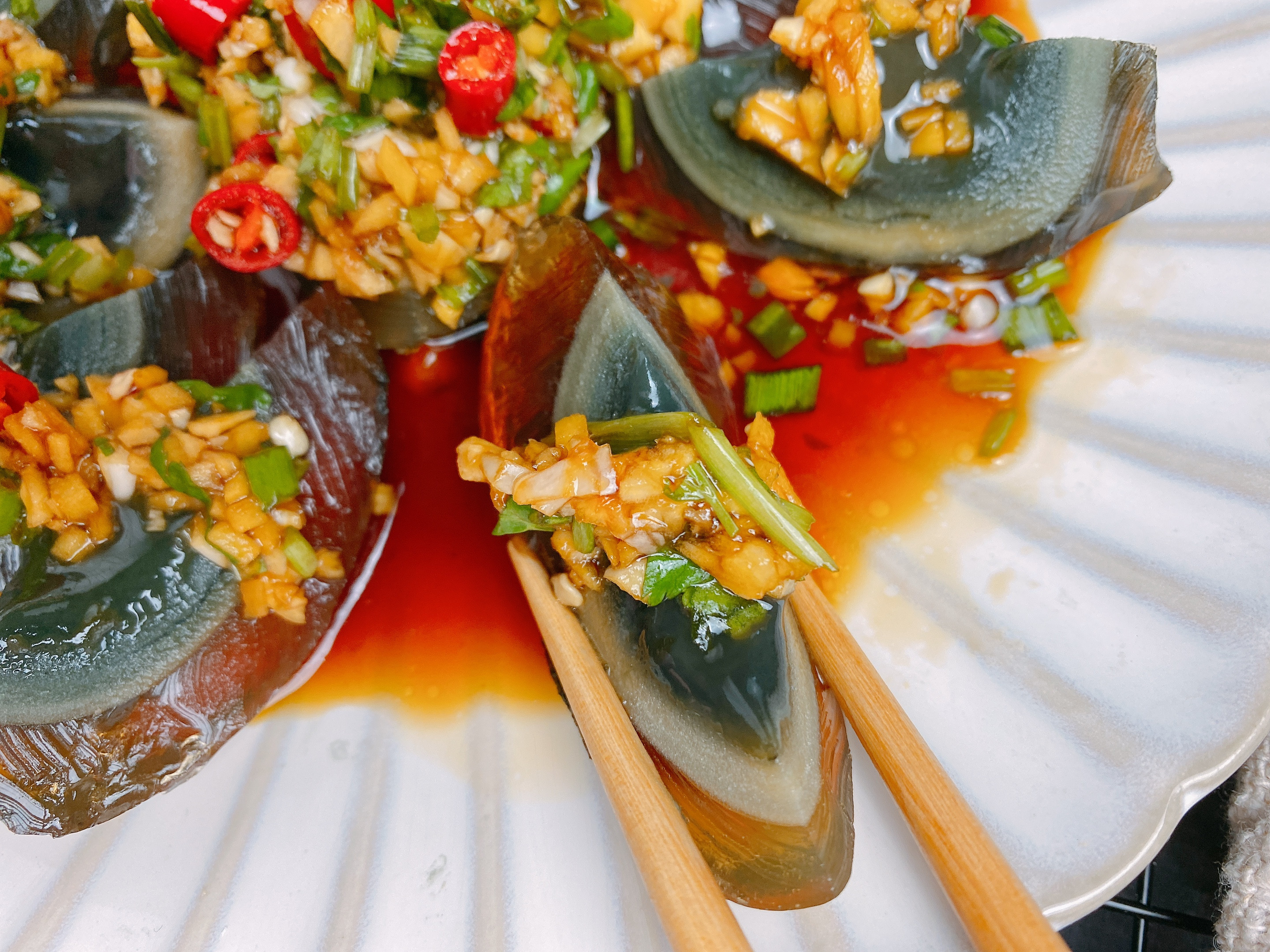 過年必備涼菜之涼拌皮蛋，多加3味調料，皮蛋不腥不澀，開胃爽口