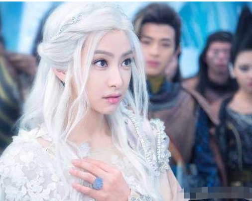 同样是白发造型：躲过了宋茜，躲过了鞠婧祎，