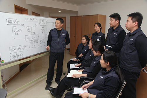 讷河案：一个“仙人跳”牵出42具尸体，现场法医中尸毒至今不愈