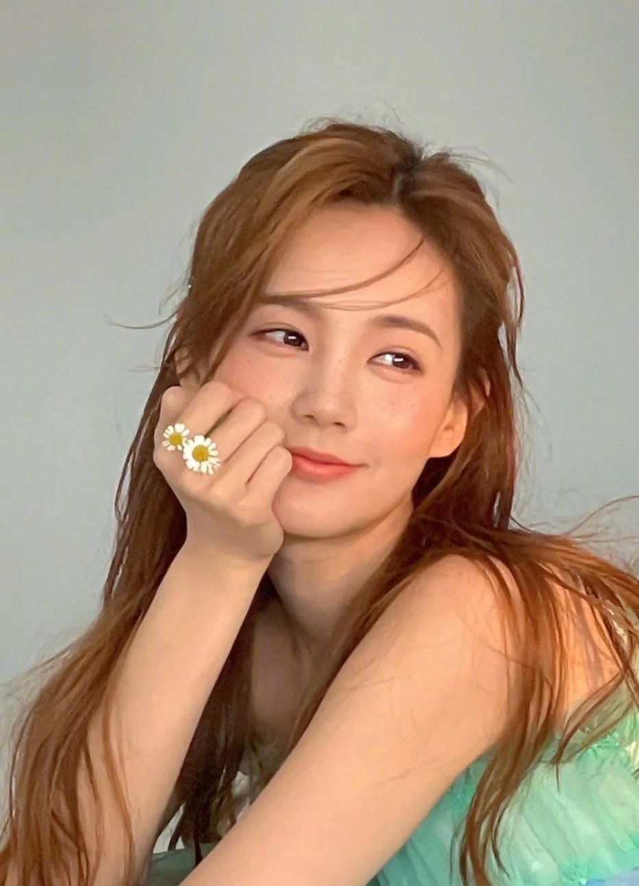 Little gossip, Guan Xiaotong, Huang Bo, Zhang Yixing, Li Tong iNEWS