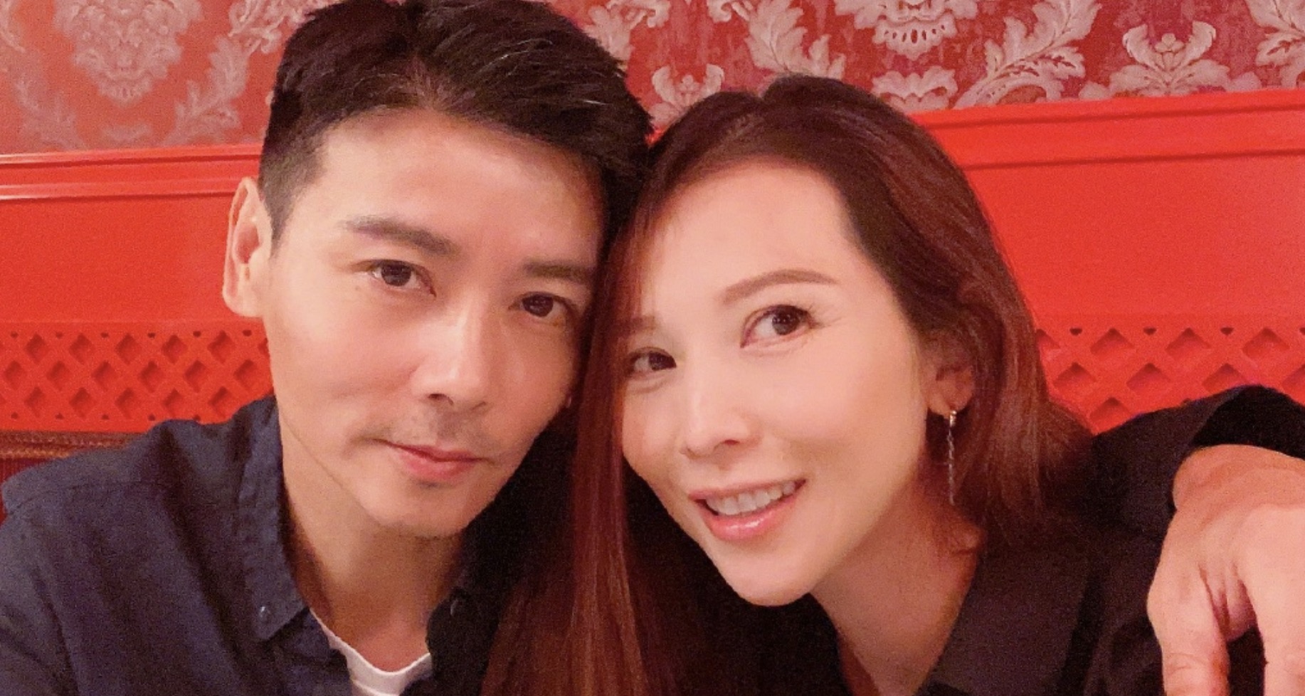 蔡少芬47岁生日，撇下儿女过二人世界，与张晋秀对戒甜蜜放闪