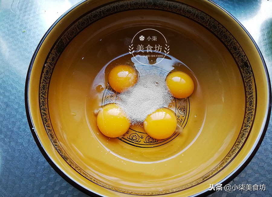 图片[3]-一碗面粉 4个鸡蛋 加上一样东西 外酥里软 比油条还好吃-起舞食谱网