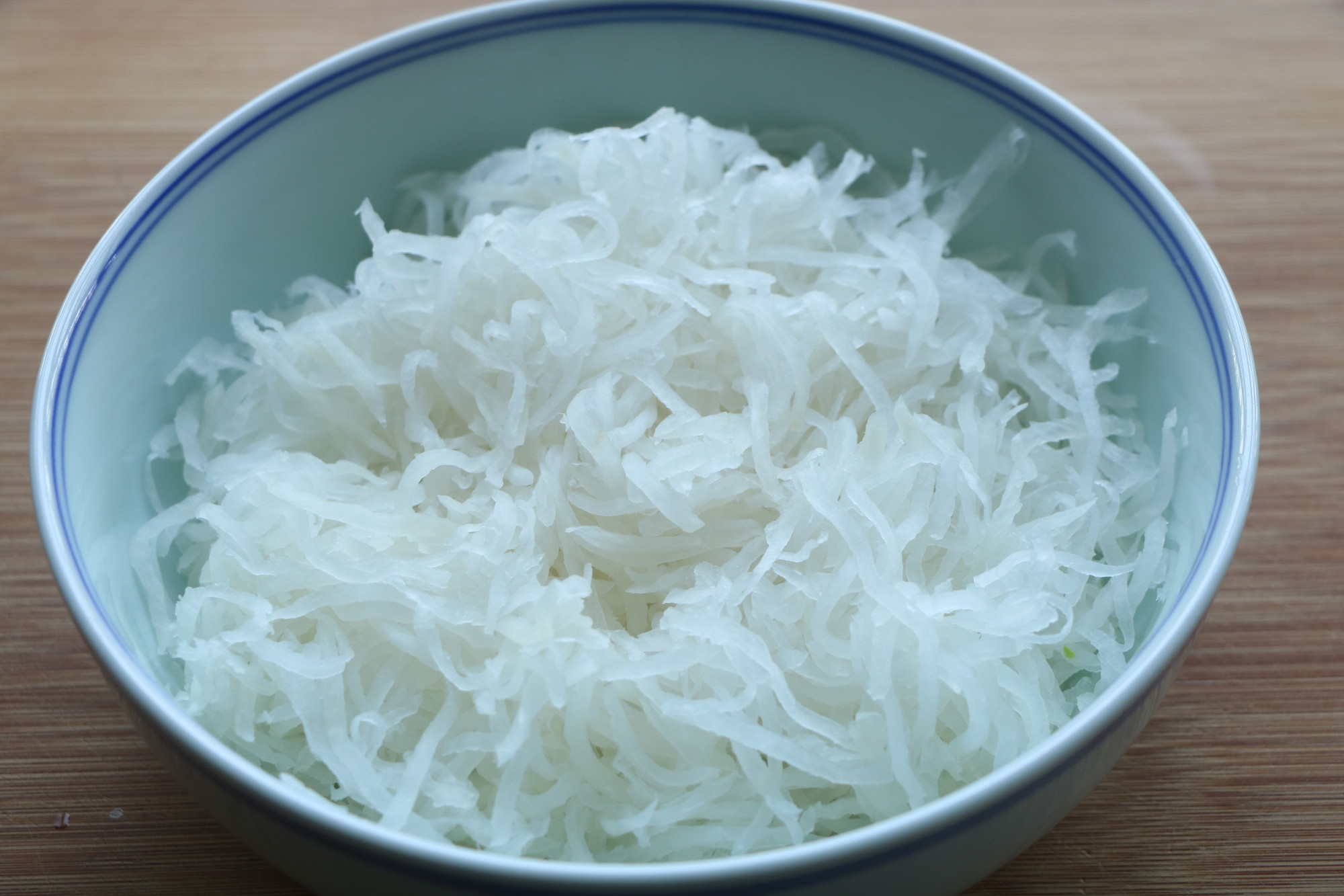 冬天要多吃白蘿蔔，教你好吃的蘿蔔餅的做法，吃一口就愛上了