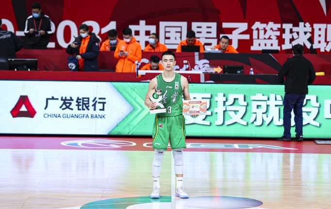 4 kill Guangzhou! Distant basket Paul 23 minutes + milepost, only field 6 grab do not be defeated by Gao Shiyan