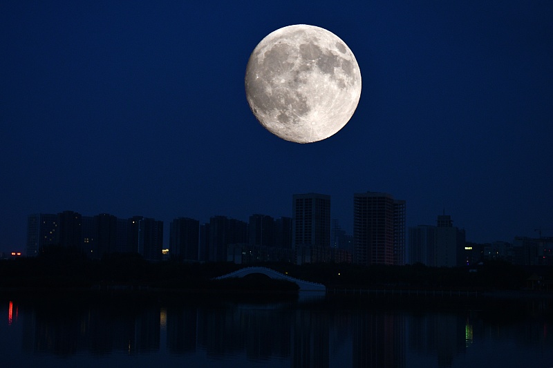 描写月亮的古诗有哪些，5首与月亮有关的诗分享