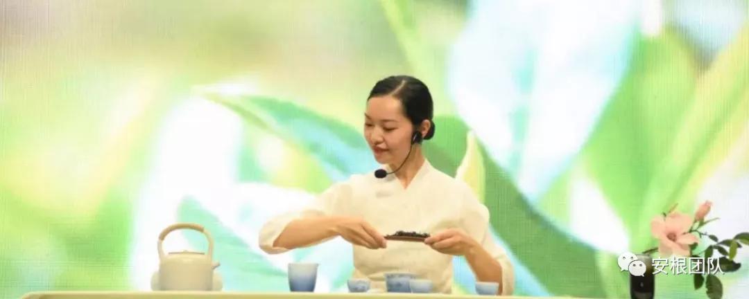 敬茶的對聯賞析 - 資訊咖