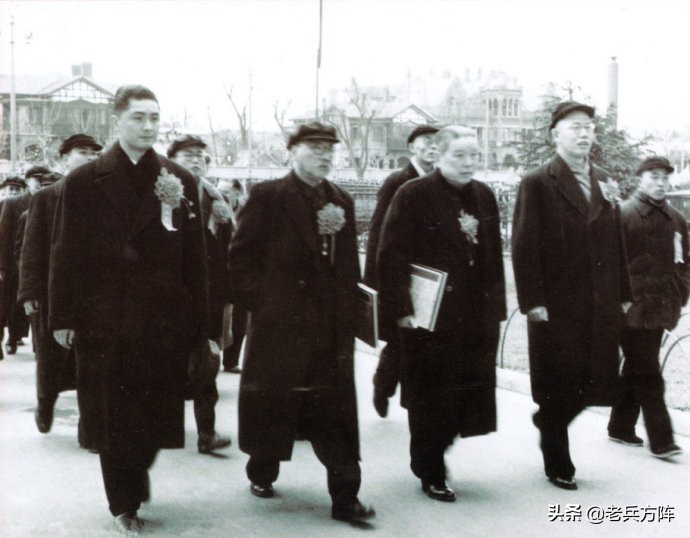 1956年新中国社会主义改造，轰轰烈烈的公私合营