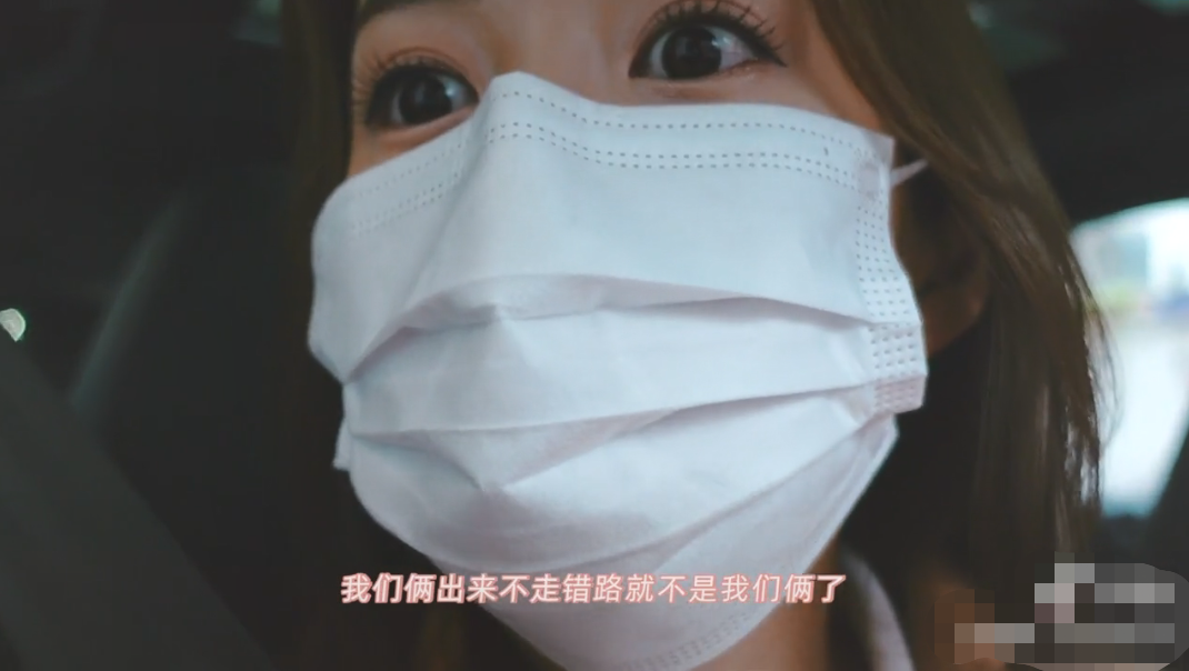 陈赫张子萱偷发糖，一同出游手上戒指太显眼，夫妻不敢同框略心酸