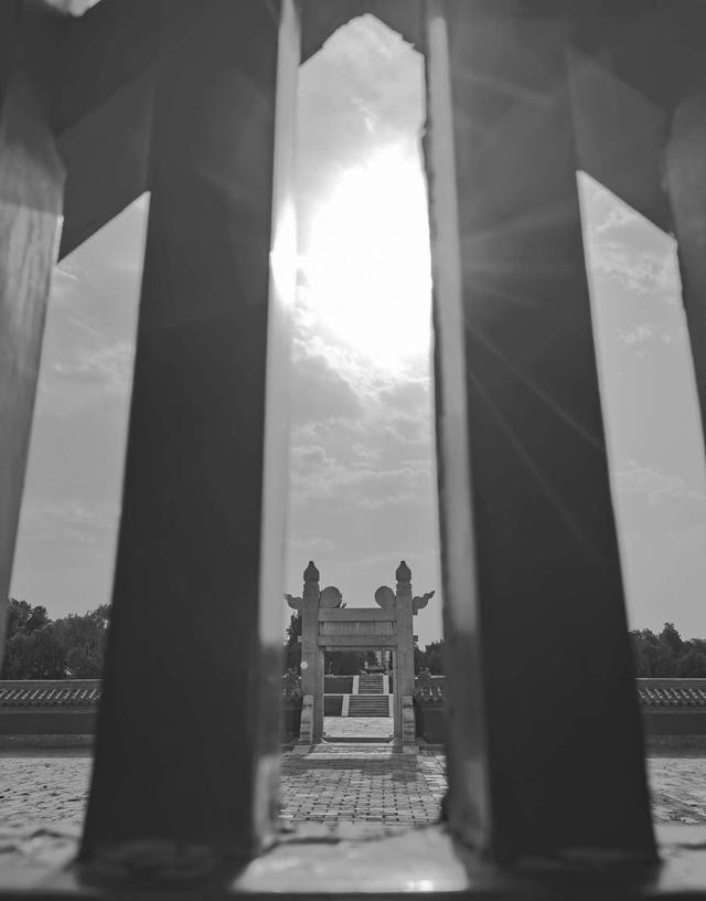 我眼中的股市之“两会行情”