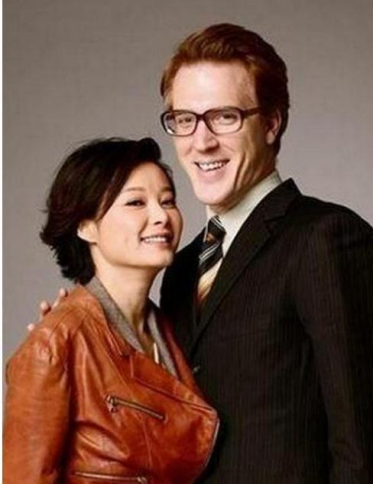 被富豪独宠12年的袁立，为何在最后输给世界冠军张怡宁，她差在哪