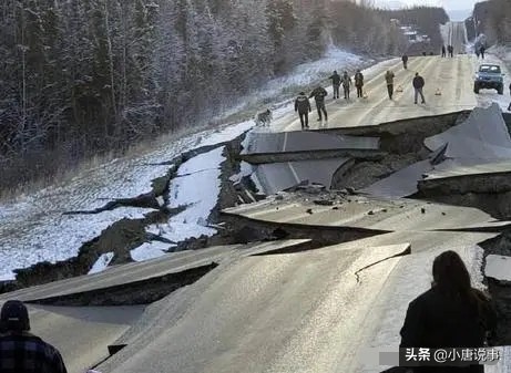 拐点尚未出现，美国又发生地震来，亿万民众恐