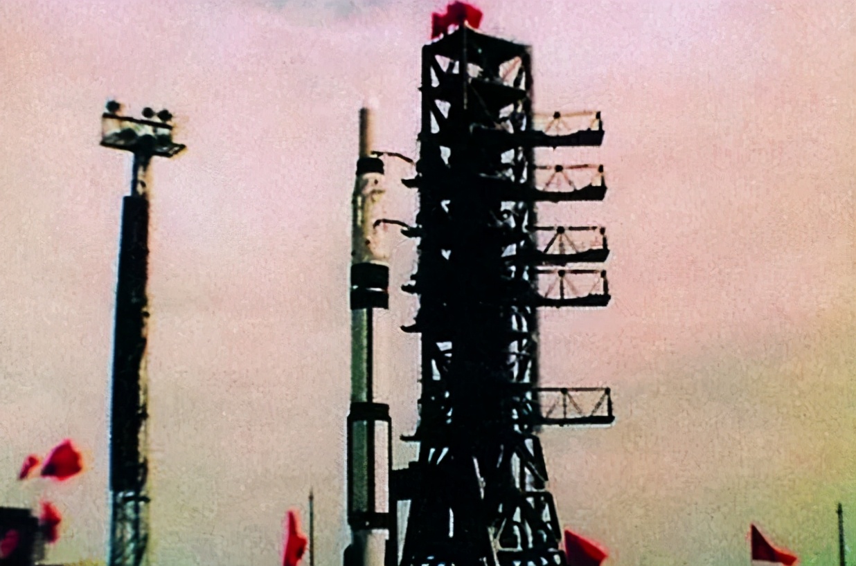 Chinese Invented Rockets China's first rocket, do you know which one? China's appetite, not ...