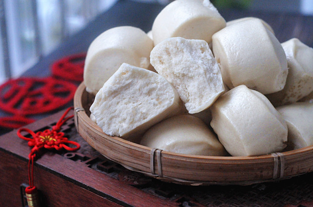 饅頭加點料，個個都是水光肌！ 對皮膚特別好，春天吃它最適合